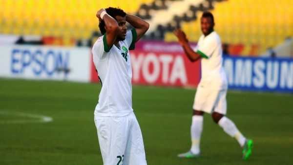 عبدالفتاح عسيري يتحسر على الخروج غير المتوقع (نواف الجبني)