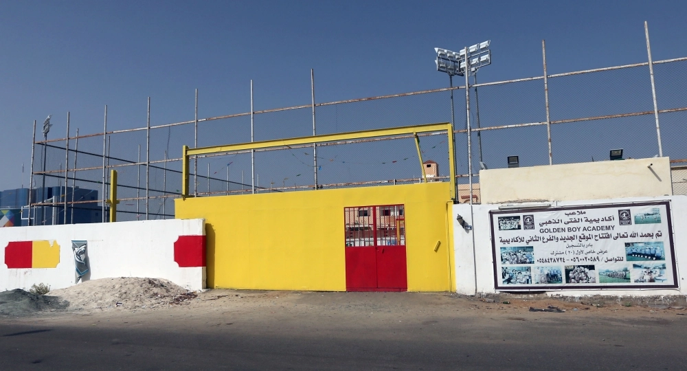 استراحات وأحواش تم تحويلها لملاعب تجارية (عمر أبوسيف)