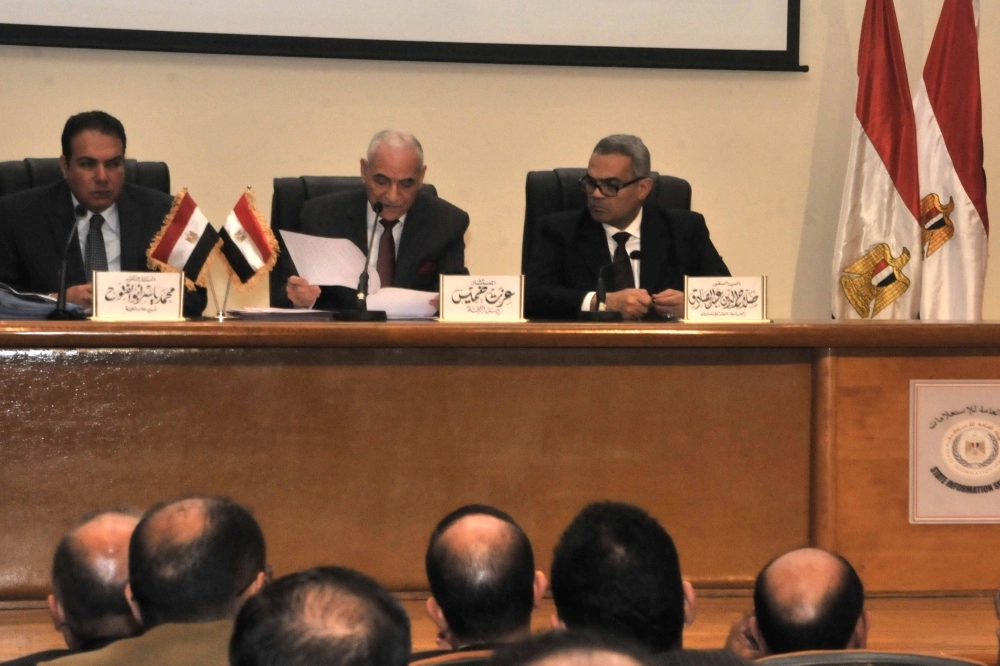 لجنة حصر وإدارة أموال الإخوان في مؤتمر صحفي بالقاهرة أمس (مكة) 