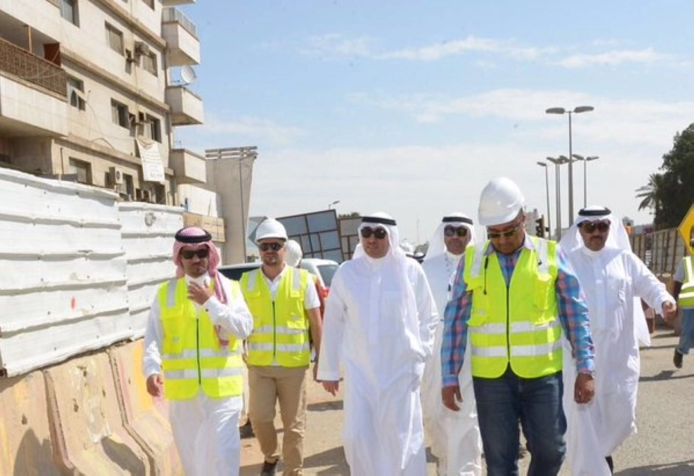 هاني أبو راس خلال الجولة التفقدية (مكة)