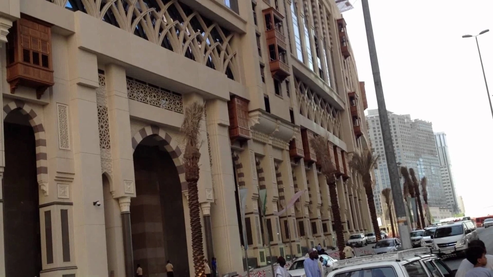 جانب من أبراج جبل عمر (مكة)