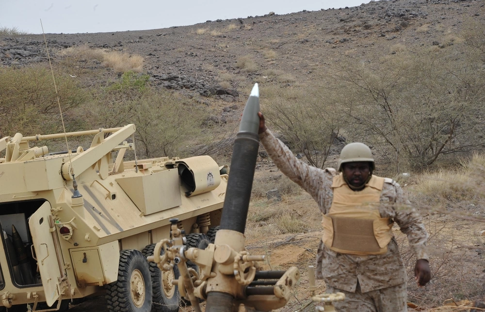 أفراد من القوات المسلحة الشريط الحدودي بقطاع محافظة الحرث في جازان (واس)