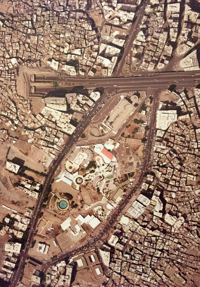 البركة في أعلى حديقة المسفلة (كتاب مكة من السماء لمعراج مرزا)