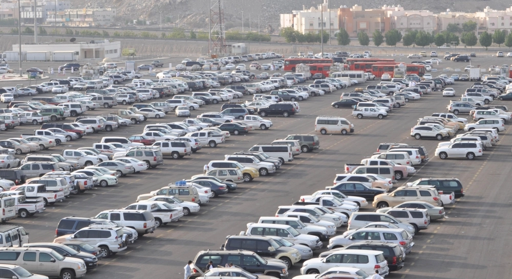 أحد مواقف السيارات في جدة (مكة)