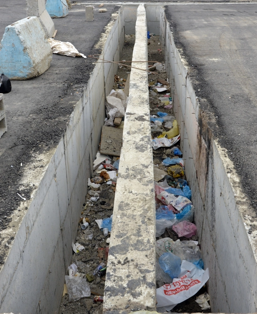 حفريات مجمع حراء الصناعي الواقع أمام أسواق الدواس بشارع الحج (عبدالمحسن دومان )