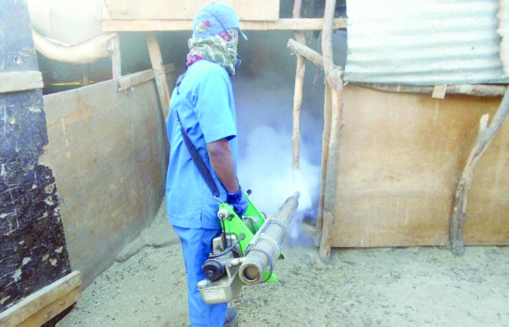 من عملية الرش في نجران (مكة)