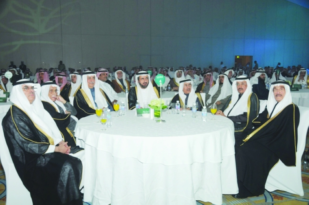 الربيعة والعساف وسط ضيوف الحفل (مكة)