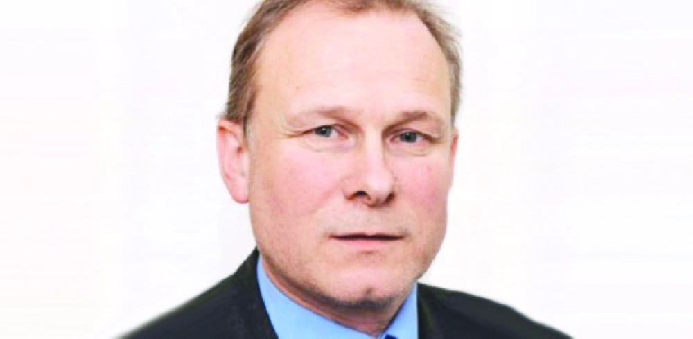 الكاتب روبرت فيرديك