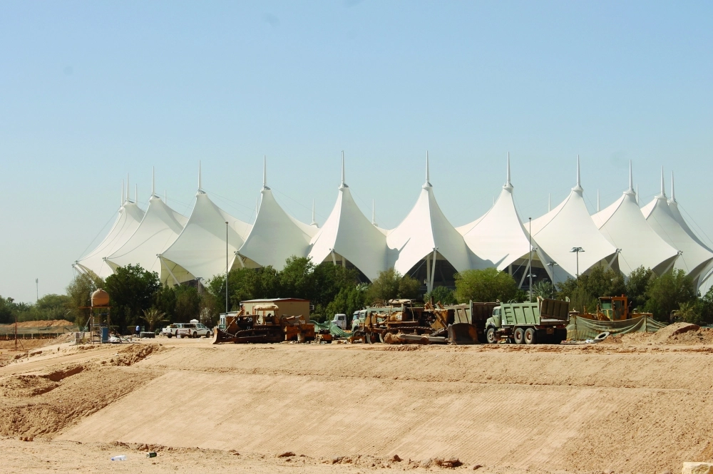 جانب من العمل القائم في مشروع وادي السلي المحاذي للدرة (أحمد الحمادي)