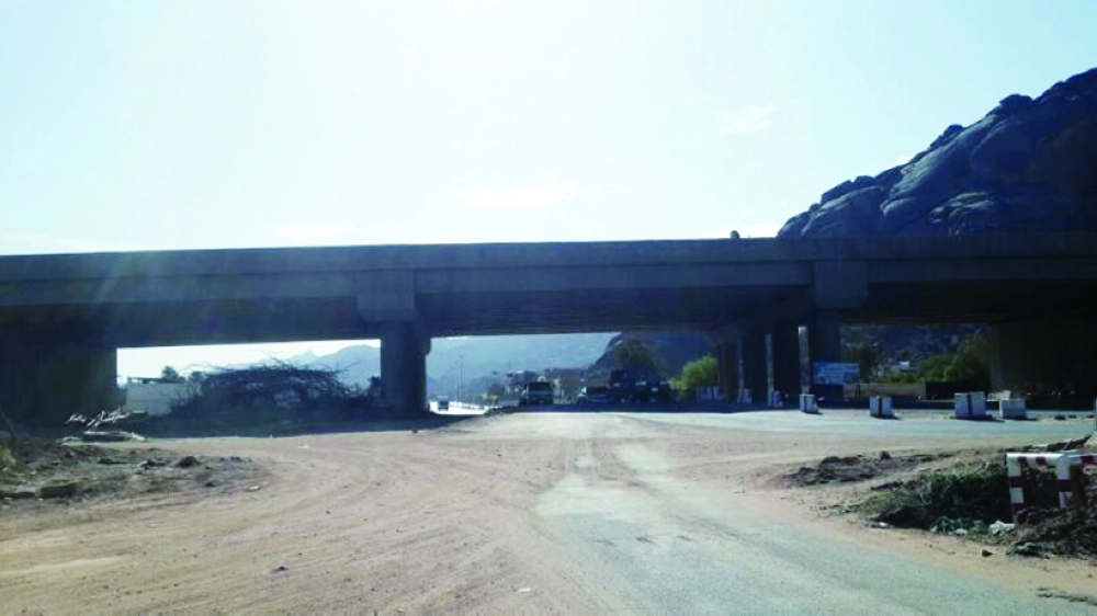 مشروع كوبري البلد متعثر منذ 12 عاما                                        