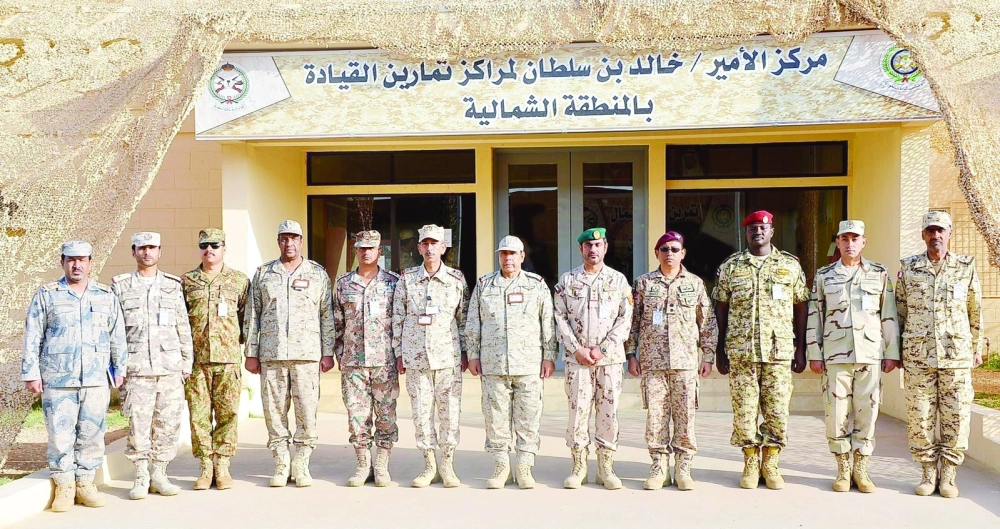 قادة القوات المشاركة في مناورة رعد الشمال                                                                                                    (مكة)