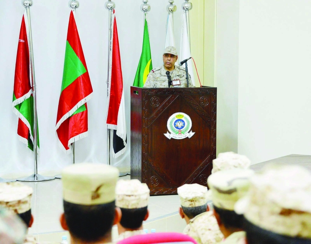 المطير خلال إعلانه انطلاق مناورة رعد الشمال