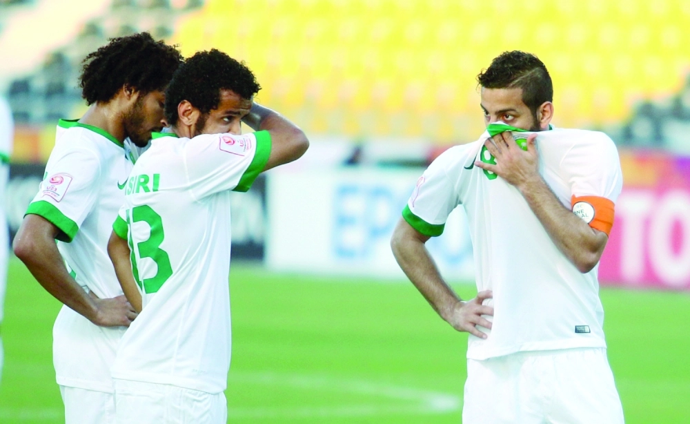 حسرة لاعبي أولمبي الأخضر عقب الخروج من بطولة آسيا                                                                   (مكة)