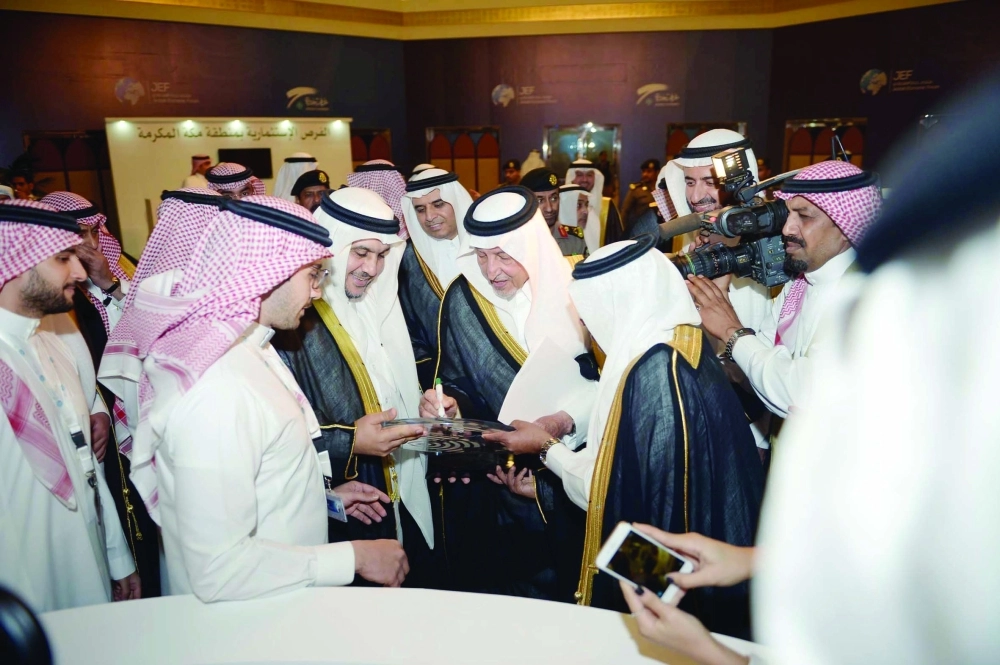 .. وأثناء جولة في المعرض المصاحب