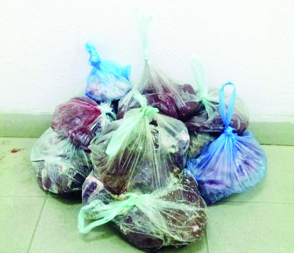        لحوم فاسدة ضبطتها الحملة              (مكة)