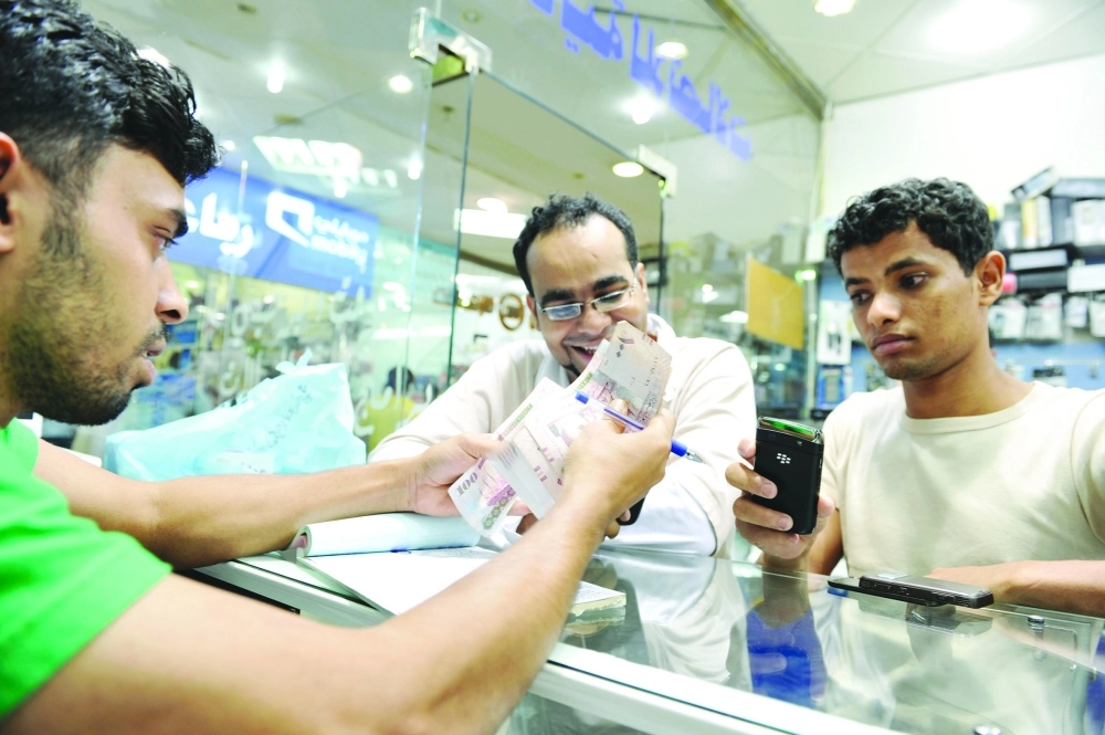 أحد المحلات في سوق الجوالات بجدة          (مكة)