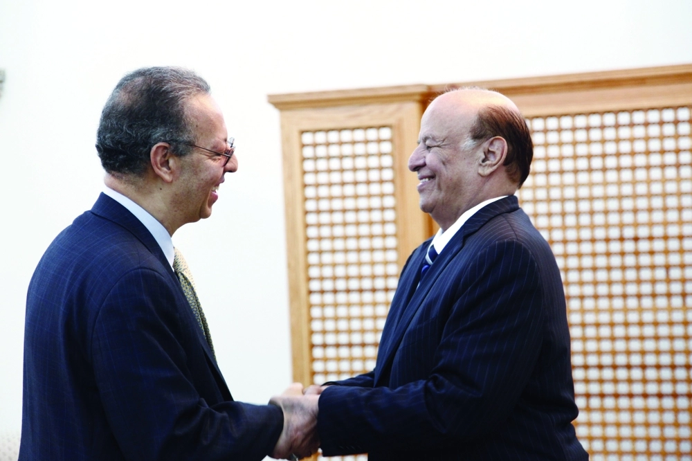 عبدربه هادي يكسر الحصار ويظهر في عدن