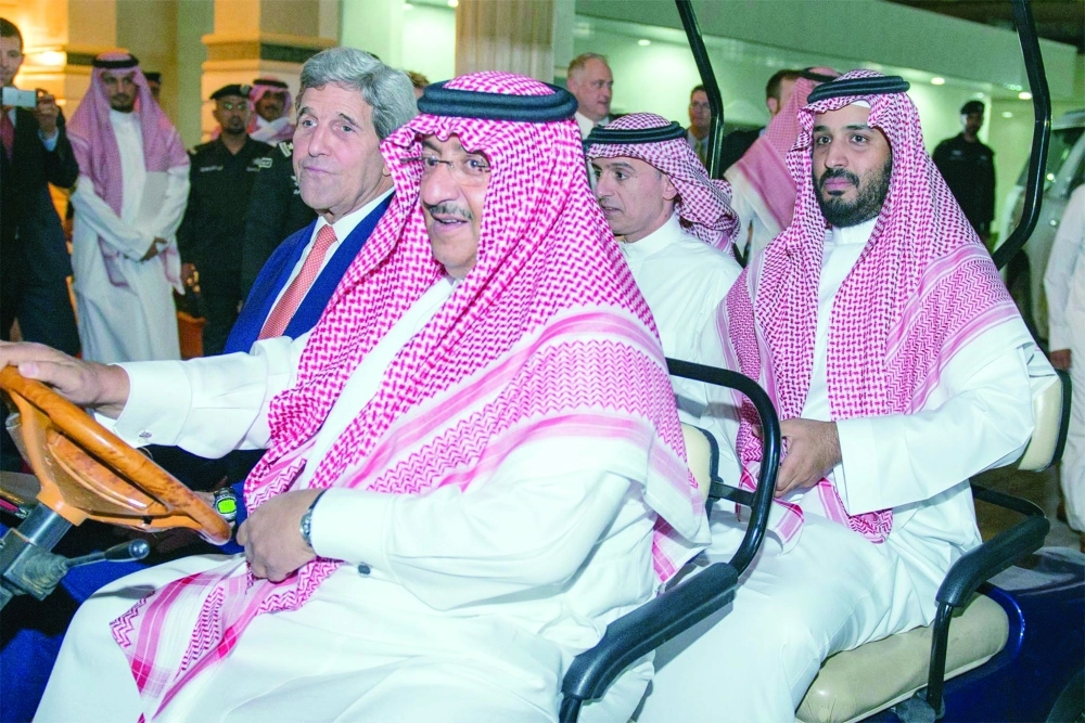 الأمير محمد بن نايف ويبدو الأمير محمد بن سلمان وكيري وعادل الجبير               (بندر الجلعود)