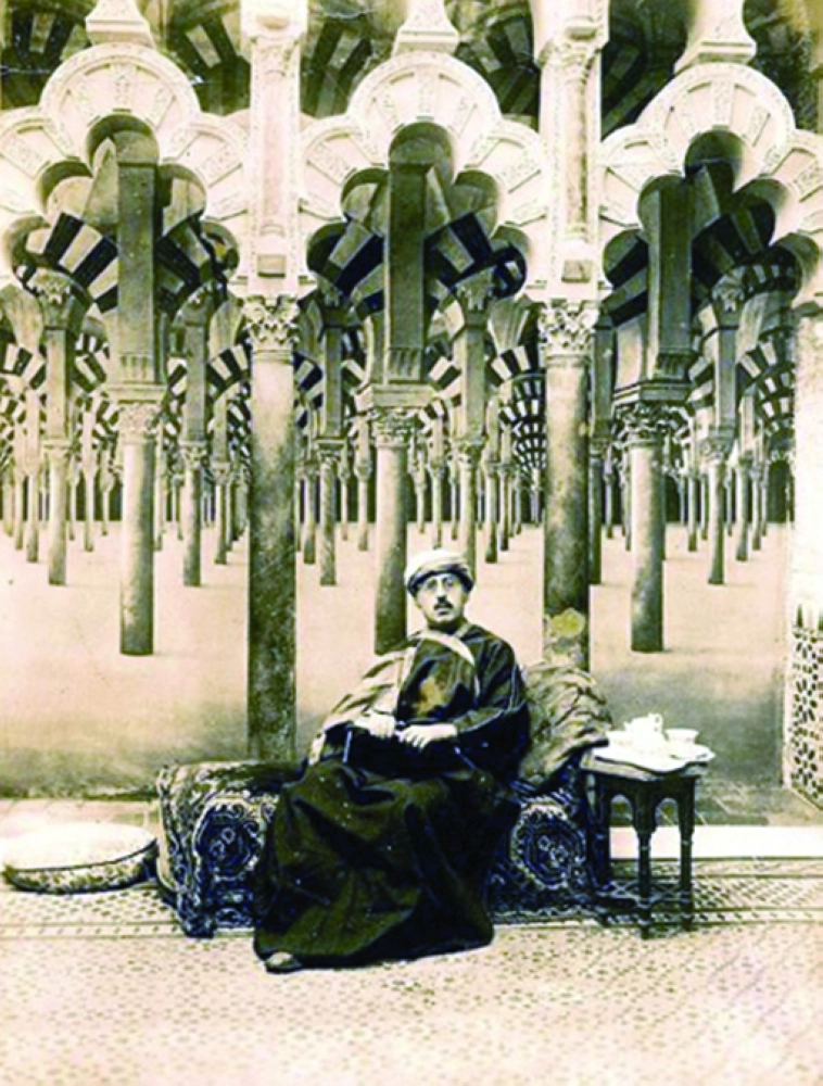 شكيب أرسلان في جامع قرطبة         (مكة)