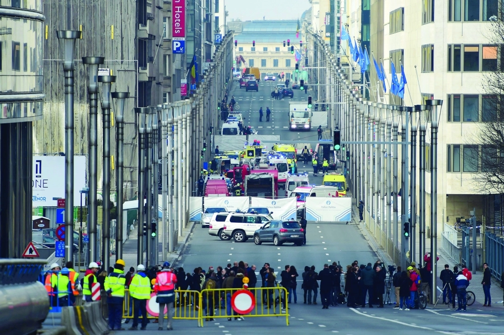 عناصر من الأمن تطوق محطة مالبيك للمترو