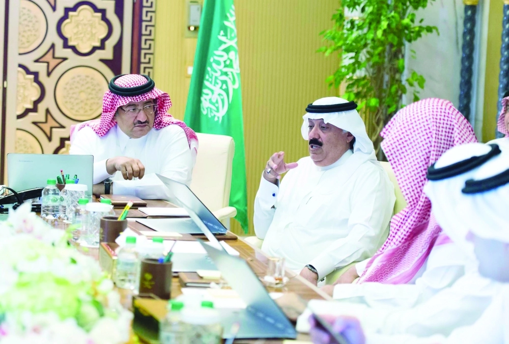 .. ومستمعا لمداخلة من وزير الحرس الوطني          