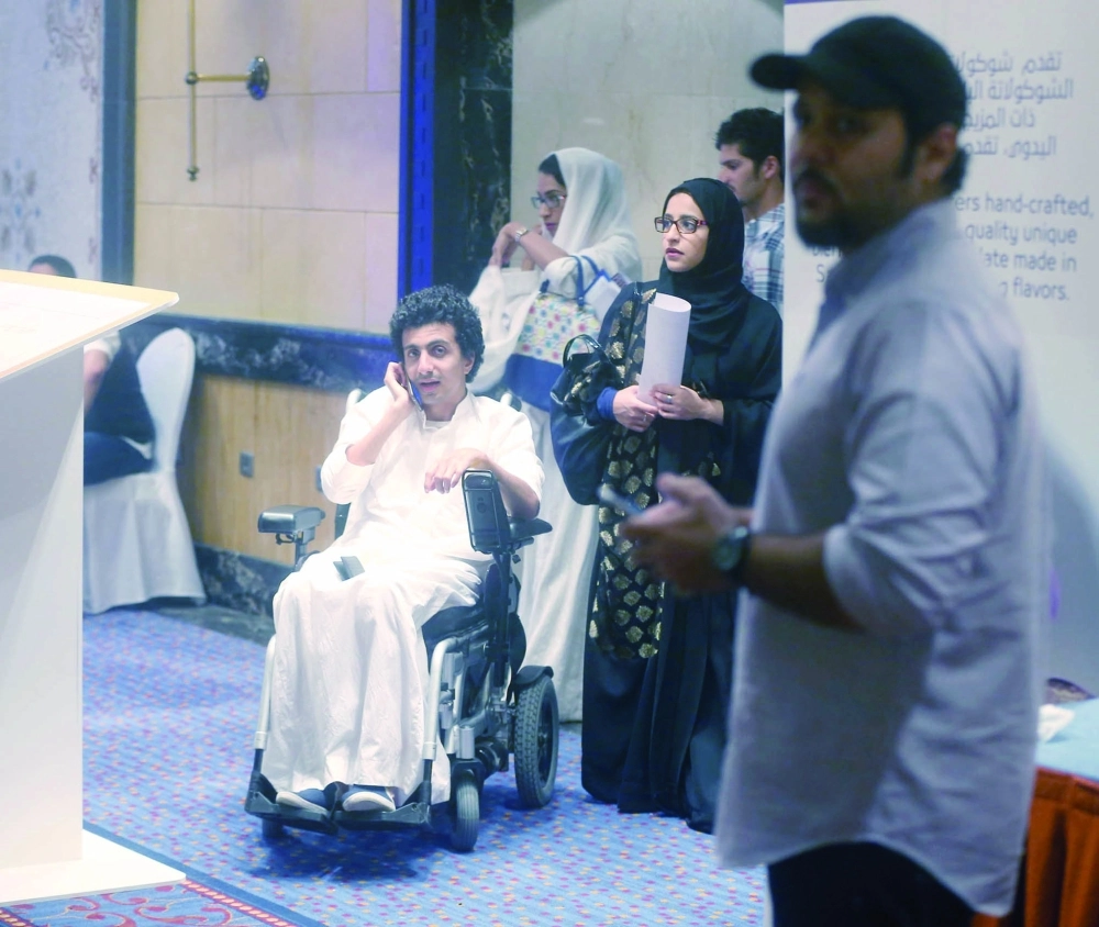   من حضور يوم المهنة          (علي القرني)