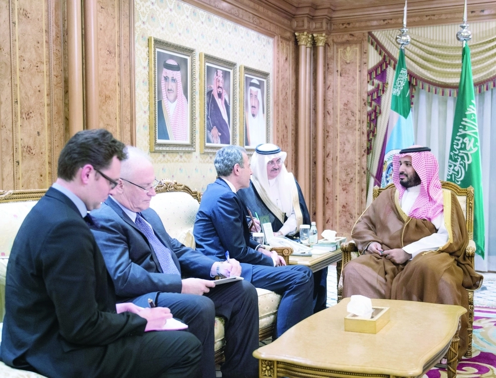 الأمير محمد بن سلمان خلال استقباله ريتشارد ستنجل