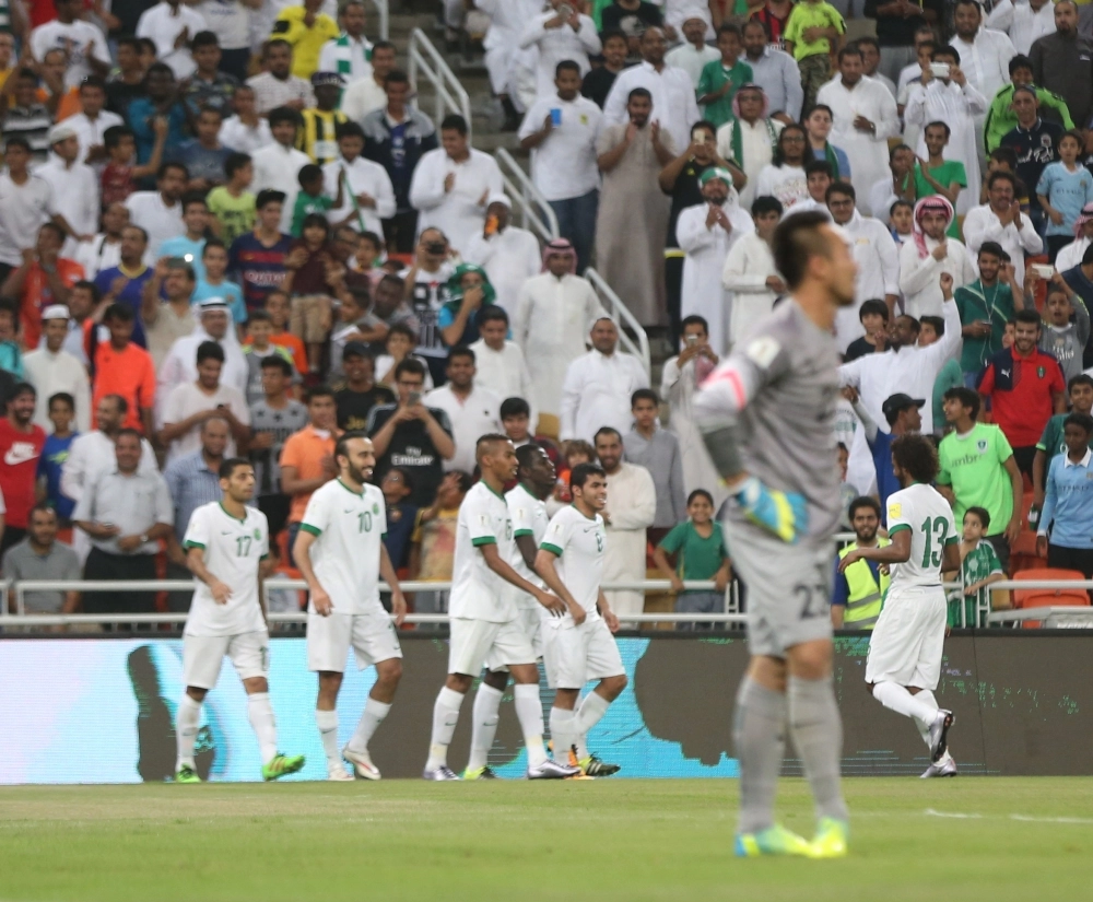 فرحة لاعبي المنتخب السعودي بهدف السهلاوي  (ياسر بخش)