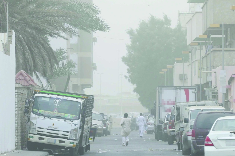 إحدى الحارات الجداوية كما بدت أمس