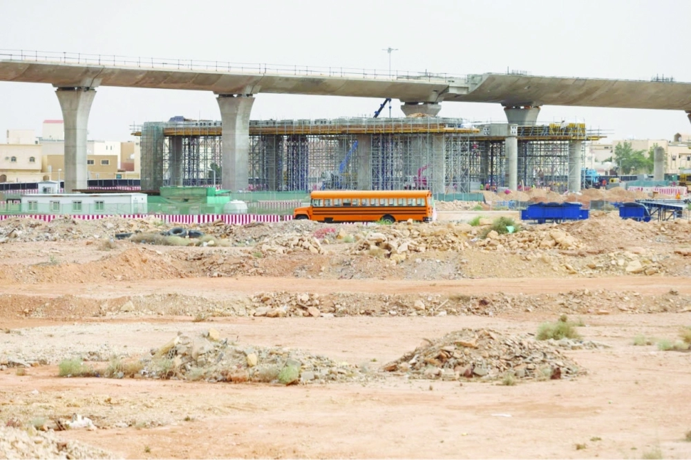 أراض بيضاء بجوار إحدى محطات المترو غرب الرياض (محمد مشهور)