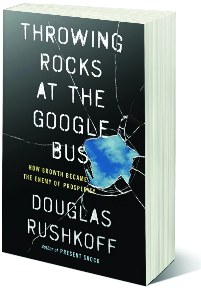  إلقاء الحجارة على حافلة قوقل