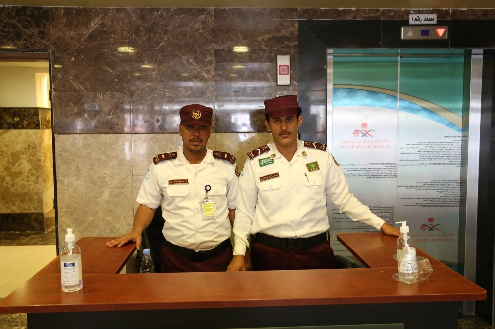 الحراسات الأمنية في مستشفى النور (عبدالله الشنقيطي)