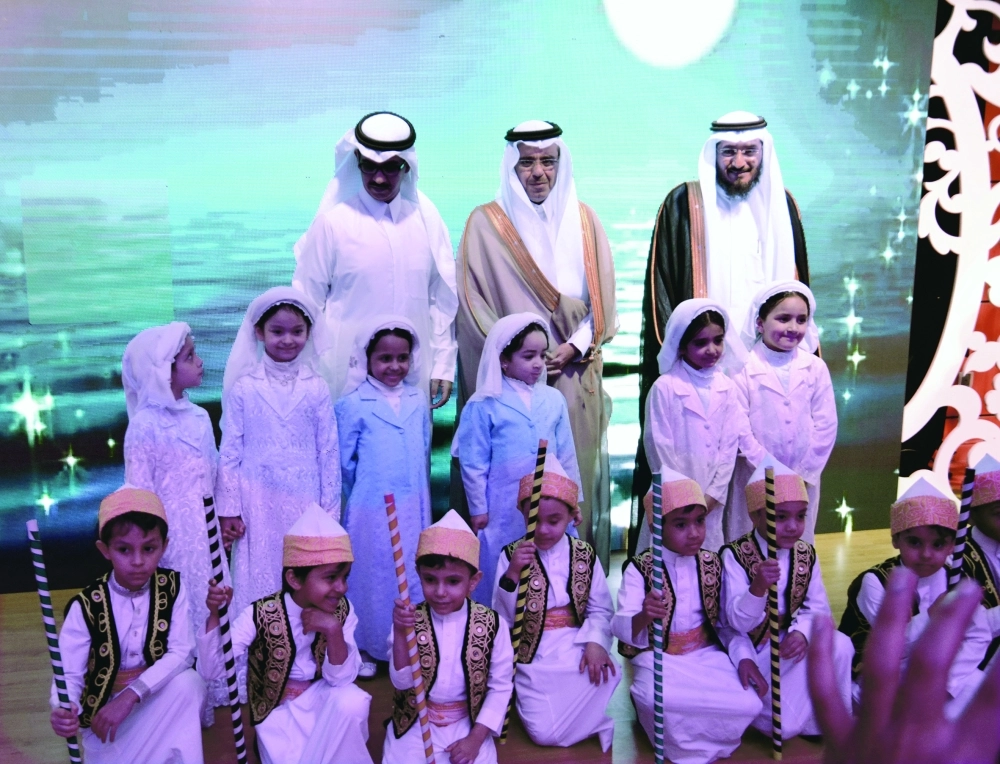 جماعية من حفل التدشين      (محمد عطية)                 