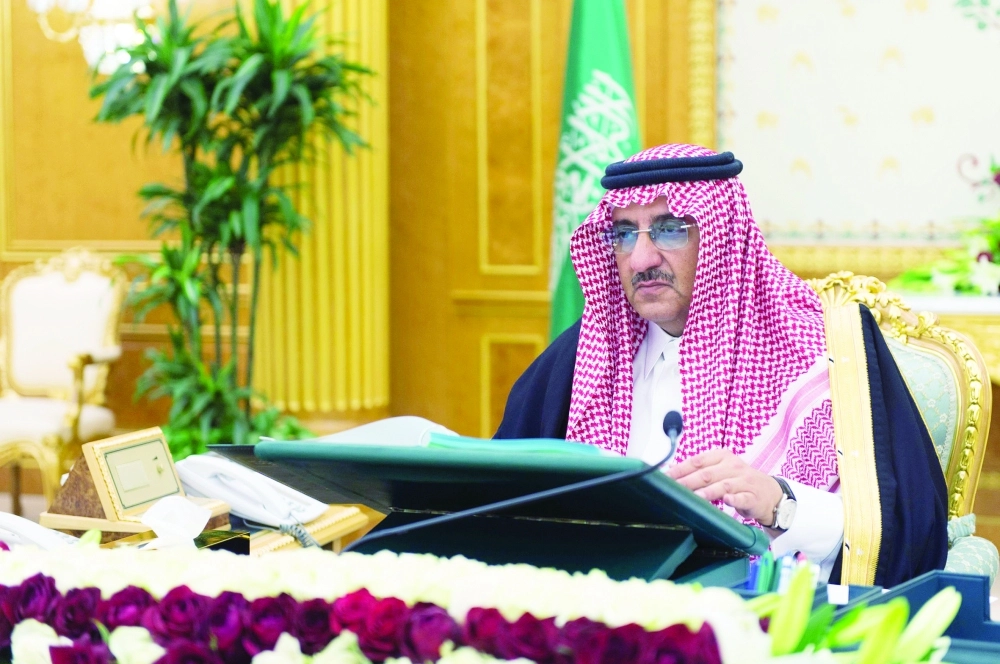 نائب خادم الحرمين الشريفين لدى ترؤسه مجلس الوزراء بالرياض أمس        (واس) 