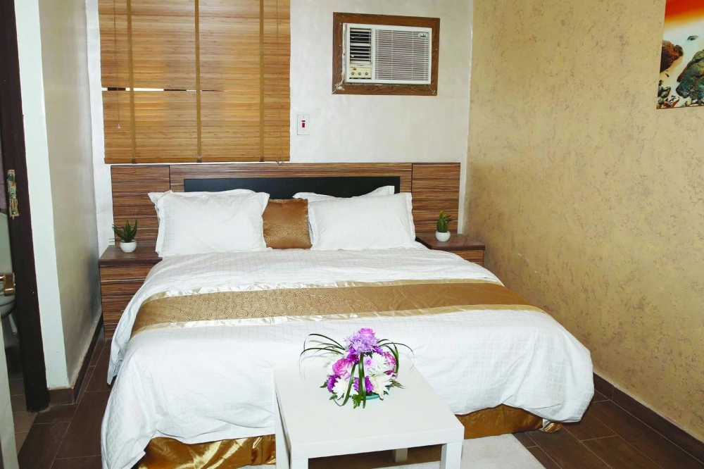 أحد أجنحة البيت العائلي    ( ثامر الفرج)