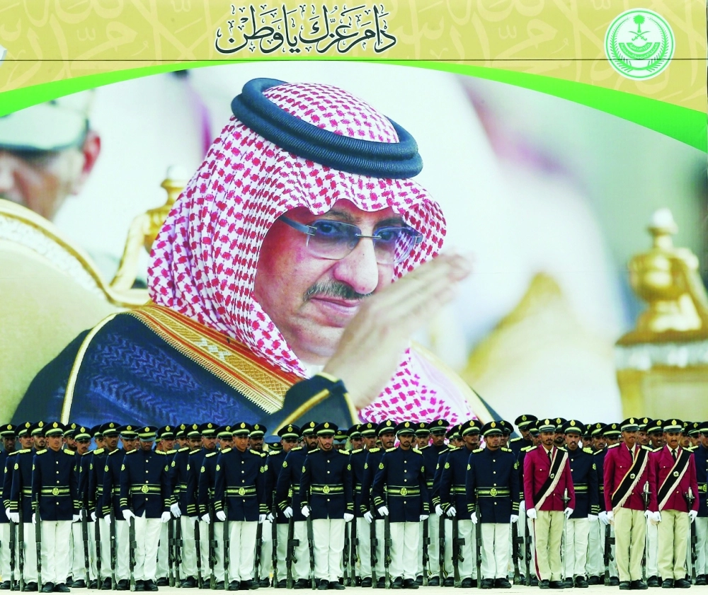 عدد من الخريجين خلال الحفل