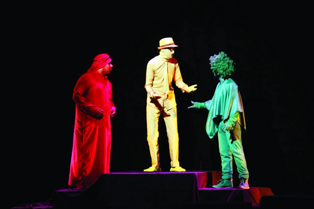 الممثلون أثناء تأدية أحد المشاهد             (مكة) 