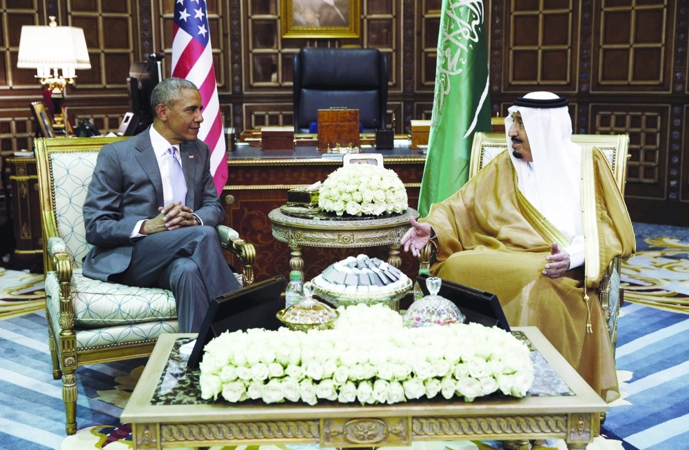  جانب من جلسة خادم الحرمين والرئيس الأمريكي في الرياض     (واس)