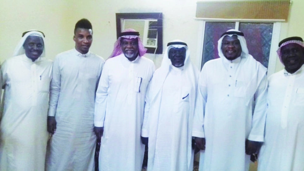 نور متوسطا محبيه       (مكة) 