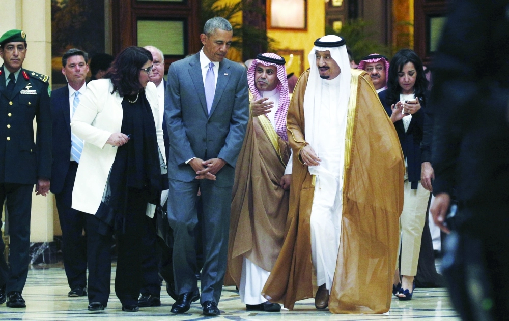 خادم الحرمين والرئيس الأمريكي بعد مباحثاتهما مساء أمس الأول                    (رويترز)