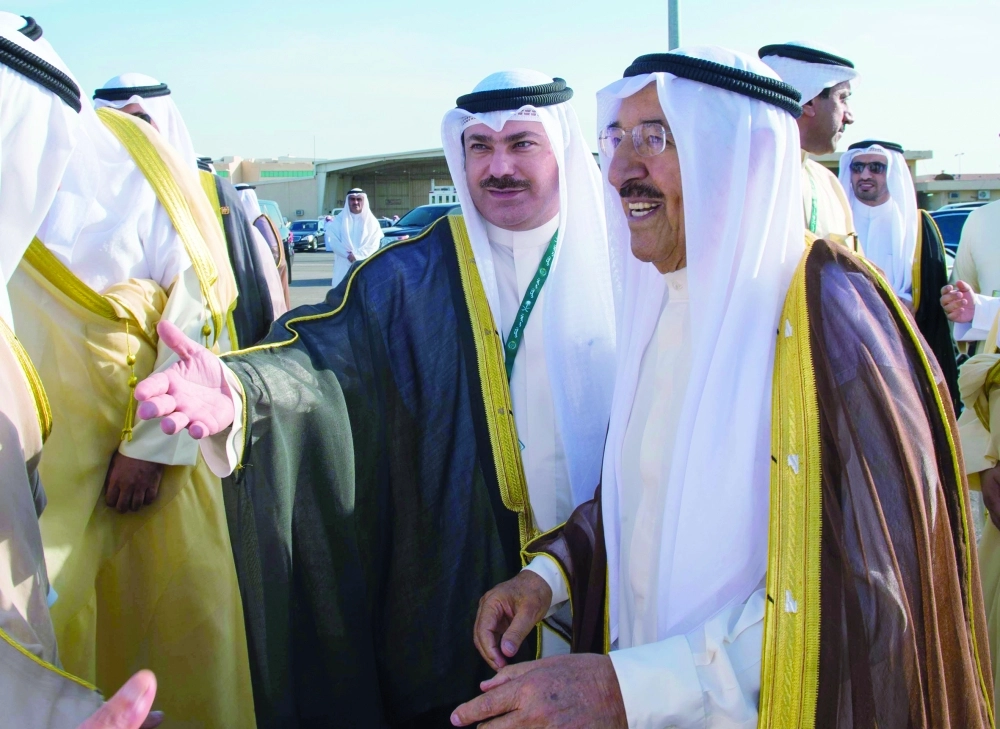 أمير الكويت مغادرا الرياض                 (واس)