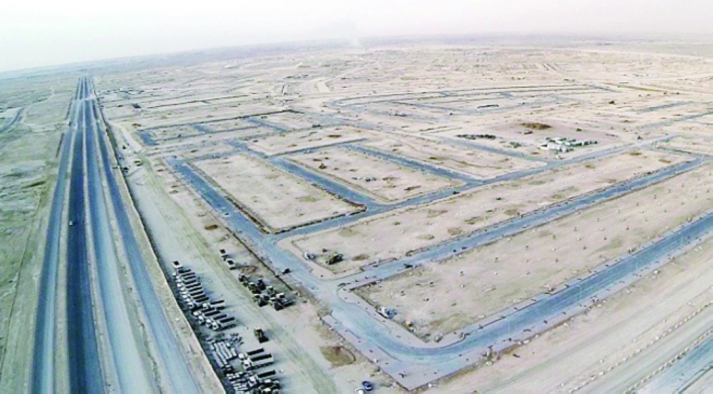 مساحات غير مستغلة في إحدى المدن                     (مكة)