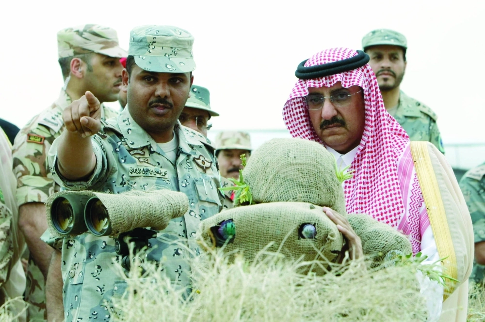 .. ولدى زيارته موقعا لحرس الحدود