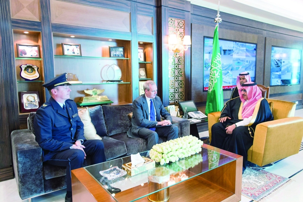 .. وخلال تسلمه دعوة الزيارة من بوريس روجة    (واس)