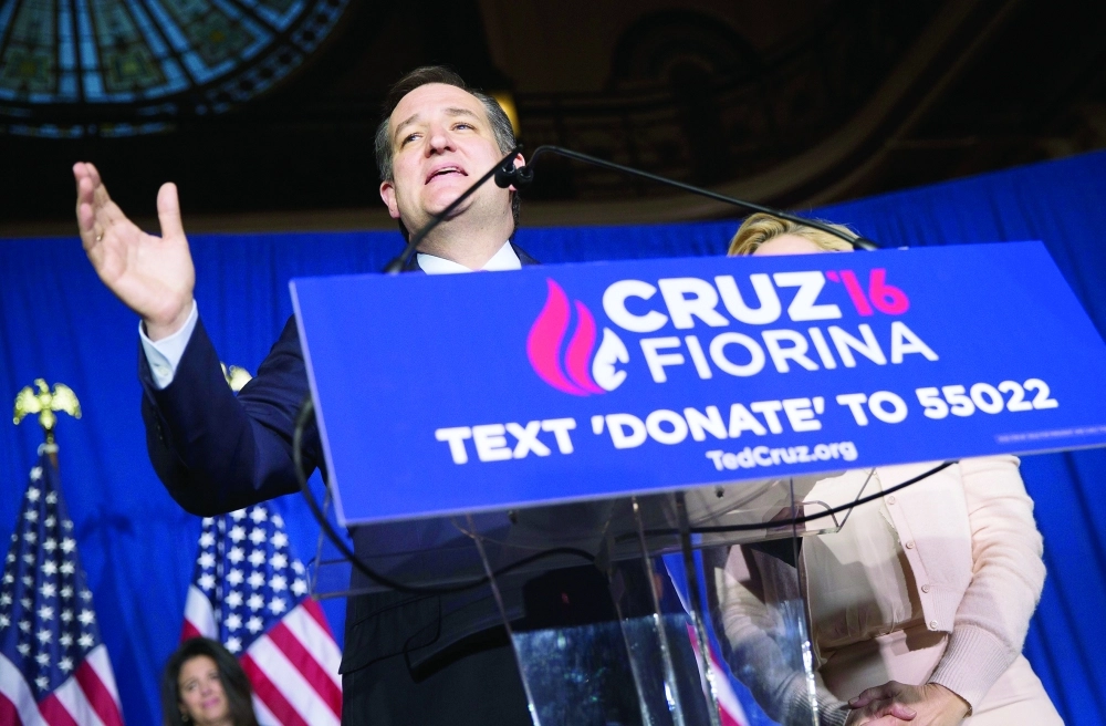 تيد كروز خلال إعلانه تعليق حملته في إنديانابوليس                       (أ ف ب)