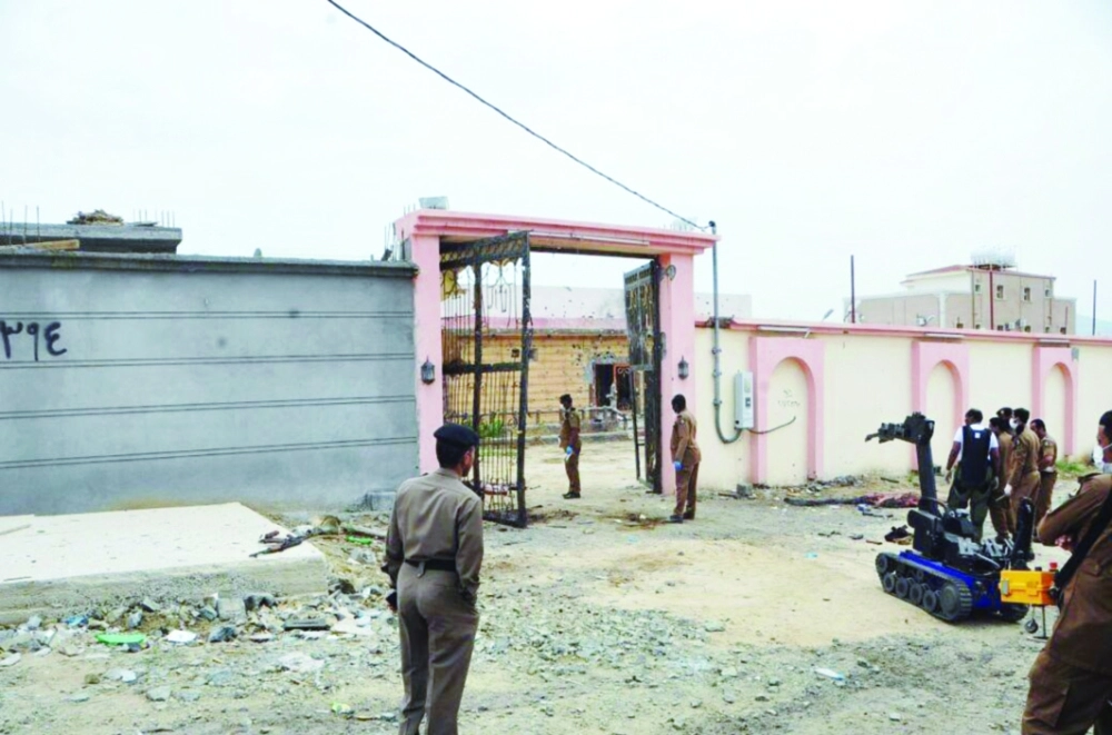 آلية كشف المتفجرات على مدخل الاستراحة