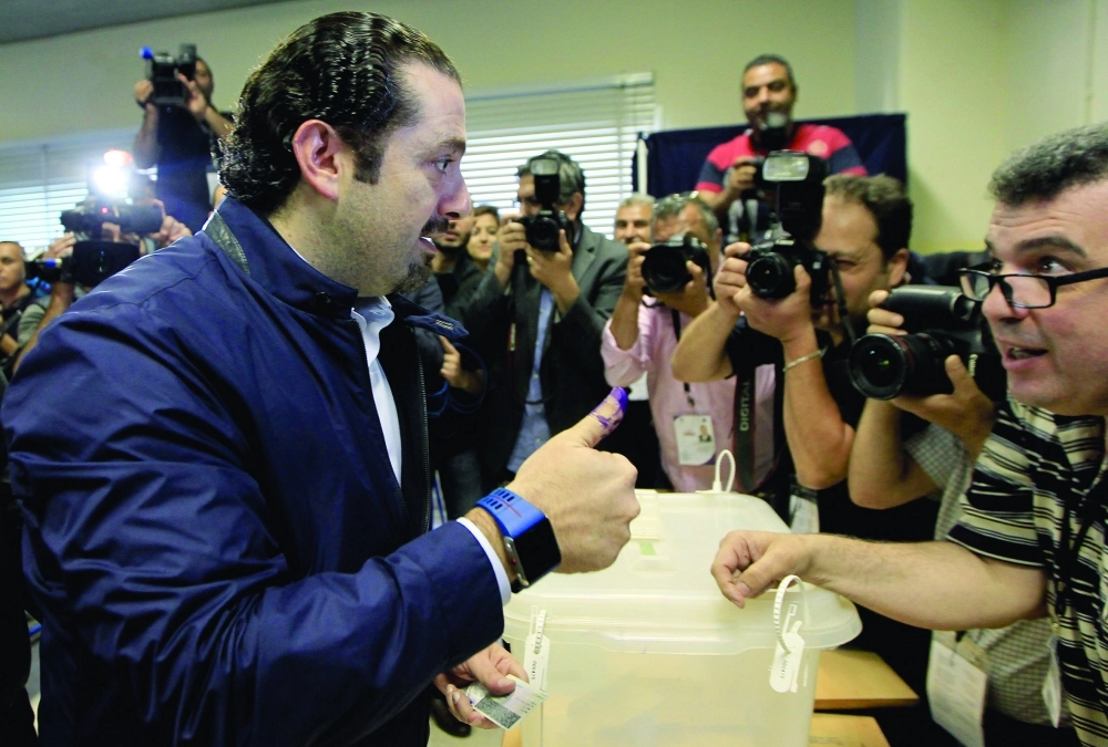 سعد الحريري بعد إدلائه بصوته في مركز انتخابي بوسط بيروت              (إ ب أ)