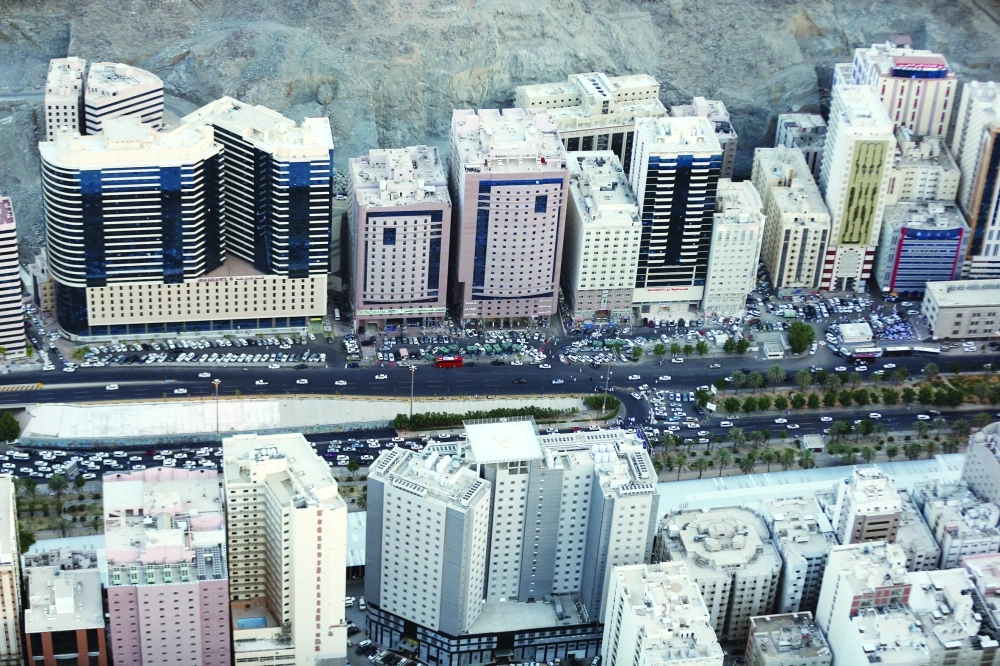 أبراج سكنية في محبس الجن                                   (أحمد جابر) 