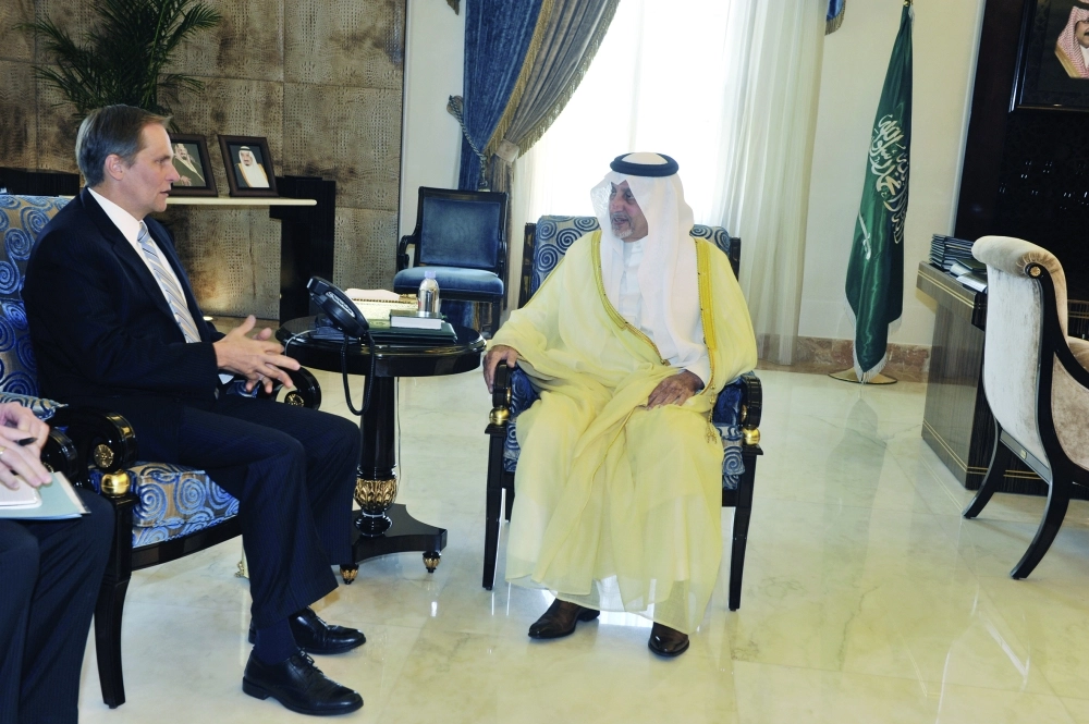 ..ومستقبلا تود هولمستروم أمس                 (واس) 