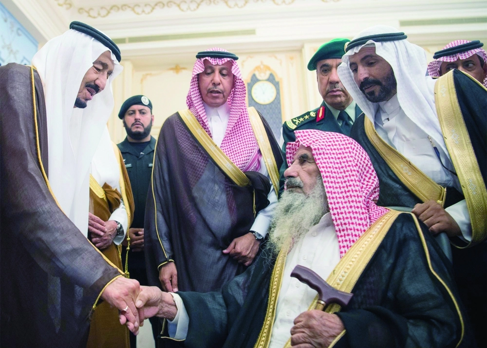 .. وخلال استقباله المواطنين                                                                    (واس)